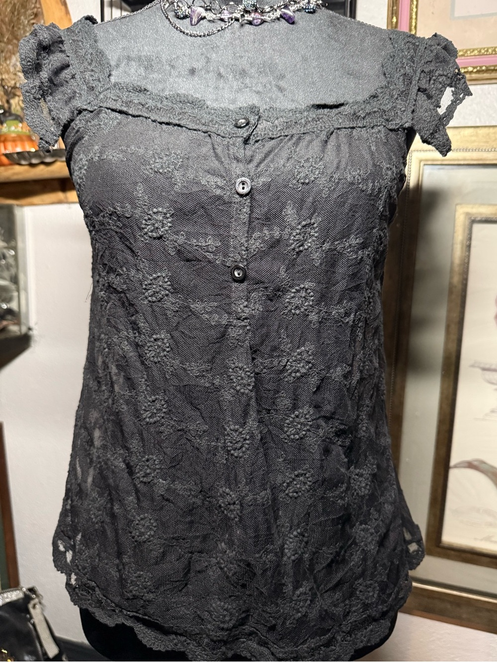 Ultra Pink Black Floral Lace Cap Sleeve Button Top Whimsigoth Y2K Sheer •Size M•